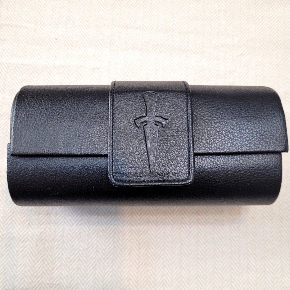 SILVER DAGGER ,  Sunglasses case